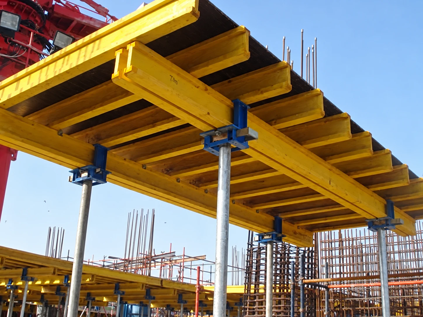 Slab formwork beams on adjustable supports