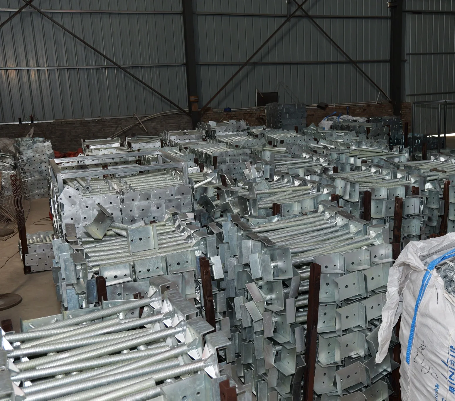 Threaded construction-support components in the Hebei factory inventory