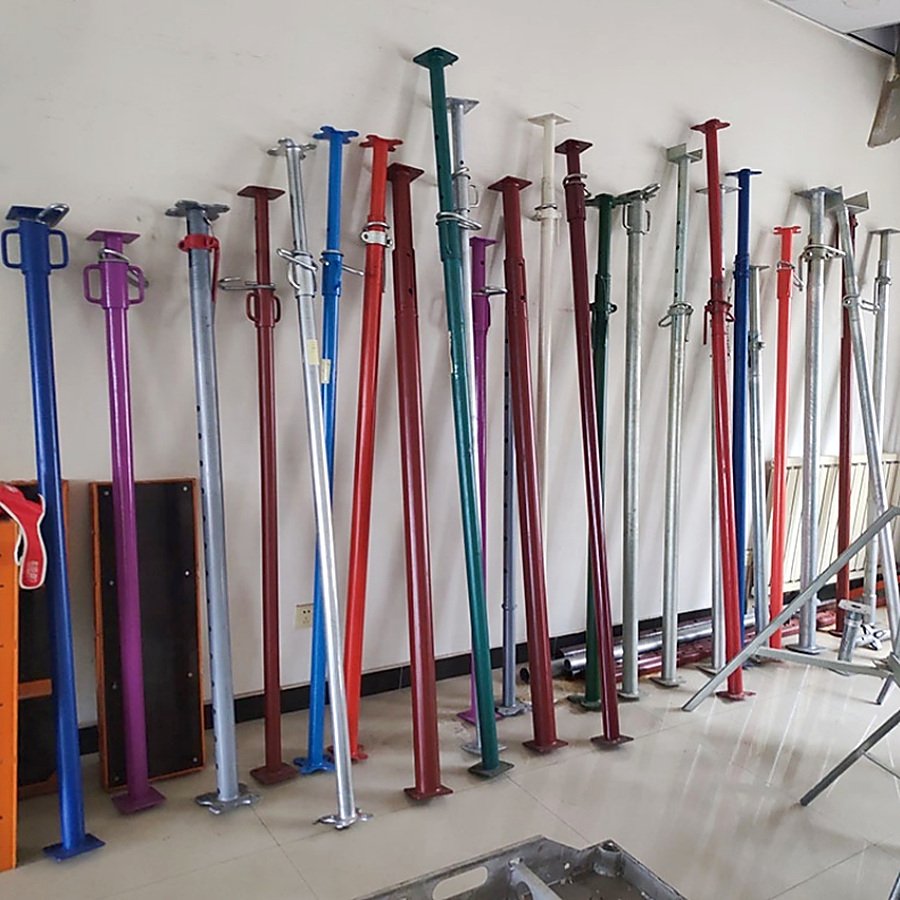 Adjustable steel prop range